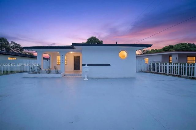 6161 E 4th Avenue, Hialeah
