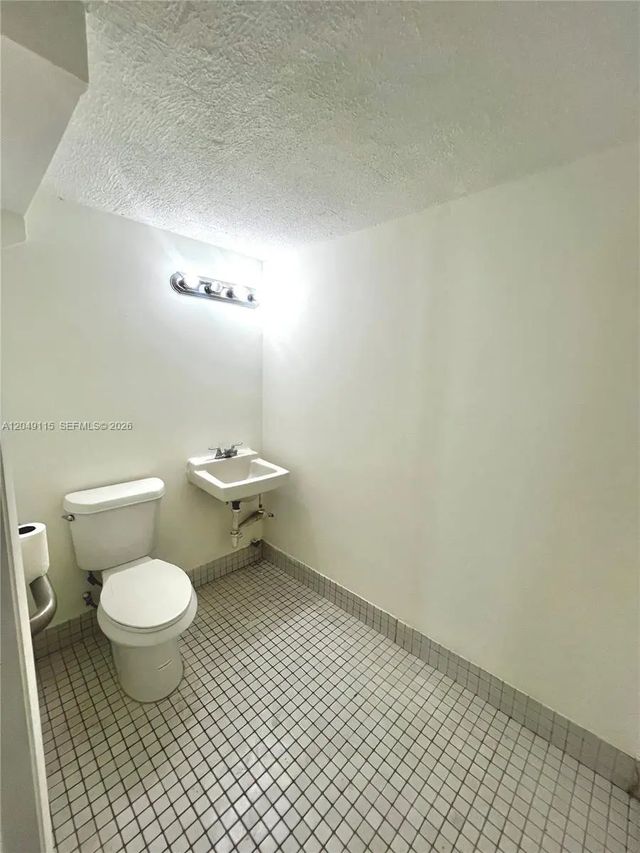 5 of 8 - 8000 Nw 31st Street #18, Doral, FL
