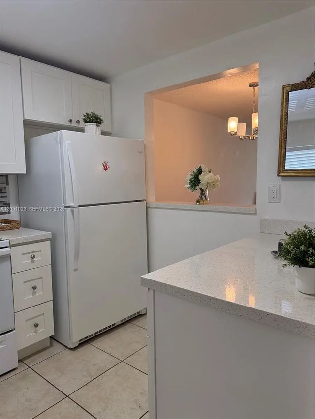 3 of 31 - 9540 Sunrise Lakes Boulevard #208, Sunrise, FL