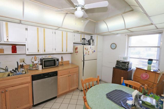 5 of 28 - 2886 Fernley Drive E #91, West Palm Beach, FL