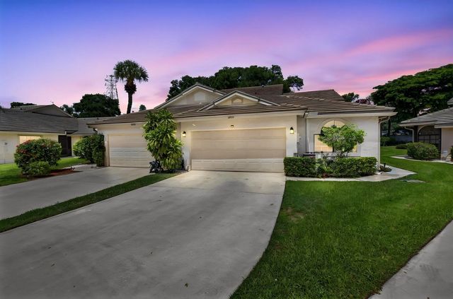 2 of 59 - 10984 Stafford Circle S, Boynton Beach, FL