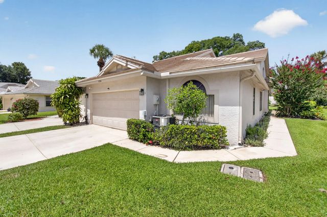 3 of 59 - 10984 Stafford Circle S, Boynton Beach, FL