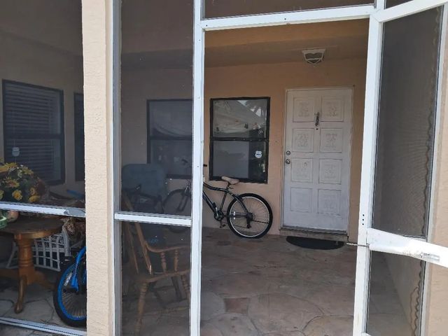 3 of 14 - 441 Sw Todd Avenue, Port St. Lucie, FL