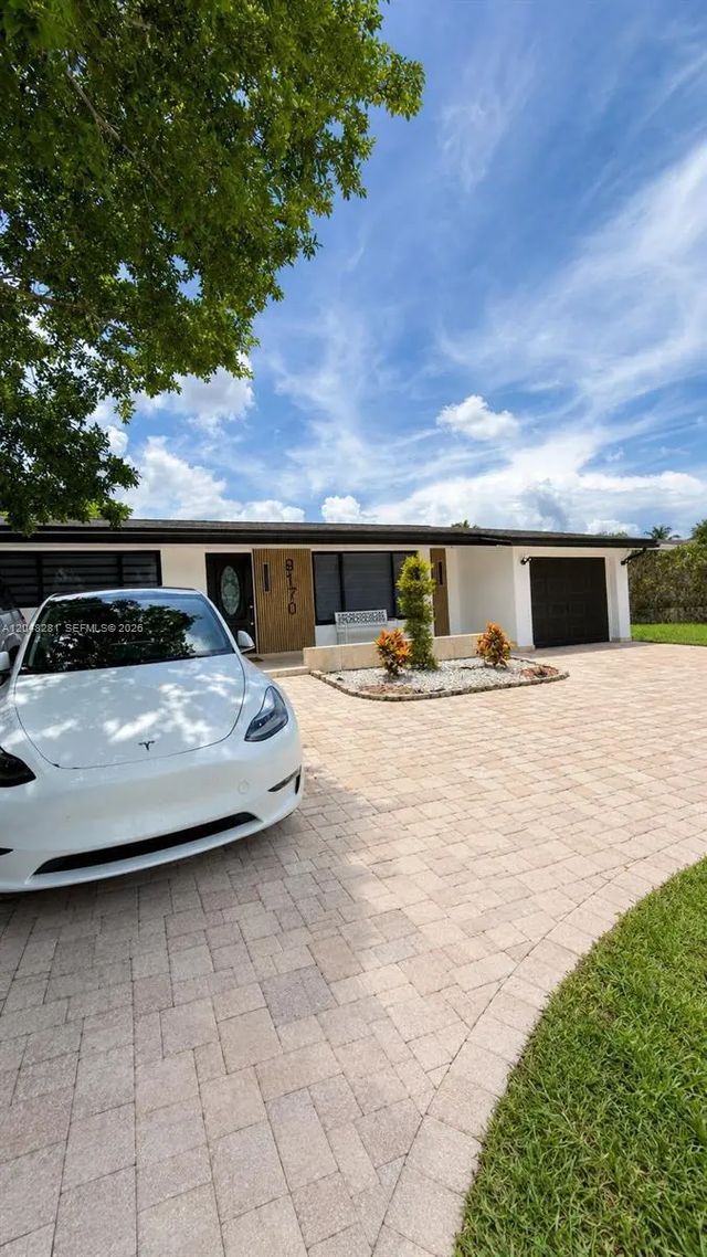 9170 Nw 24th Place, Sunrise