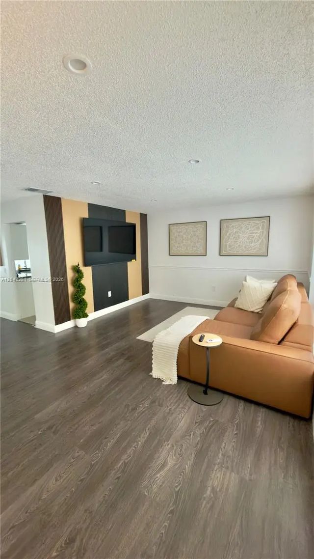 5 of 27 - 9170 Nw 24th Place, Sunrise, FL