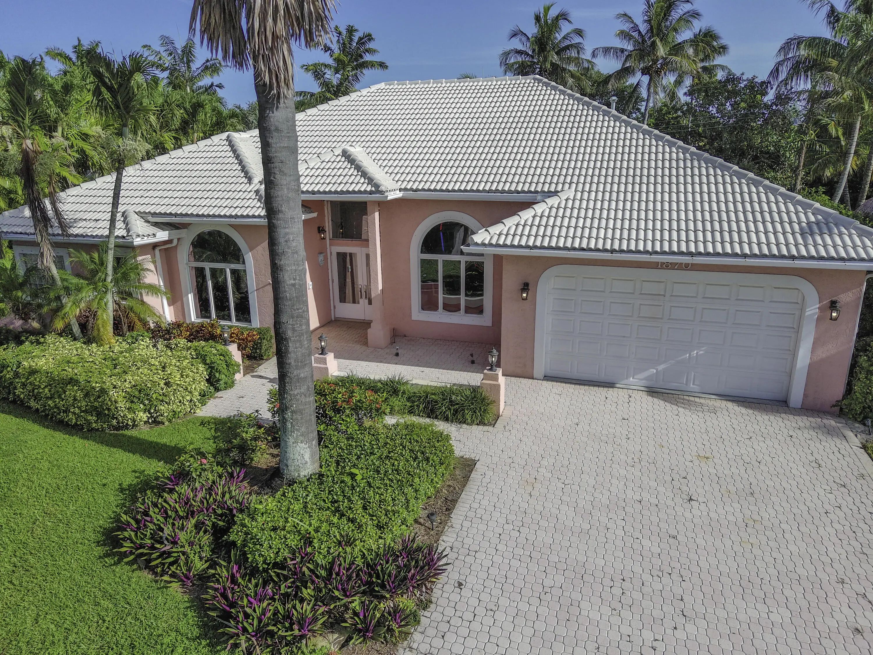 1870 Mediterranean Road W, Lake Clarke Shores, FL, 33406