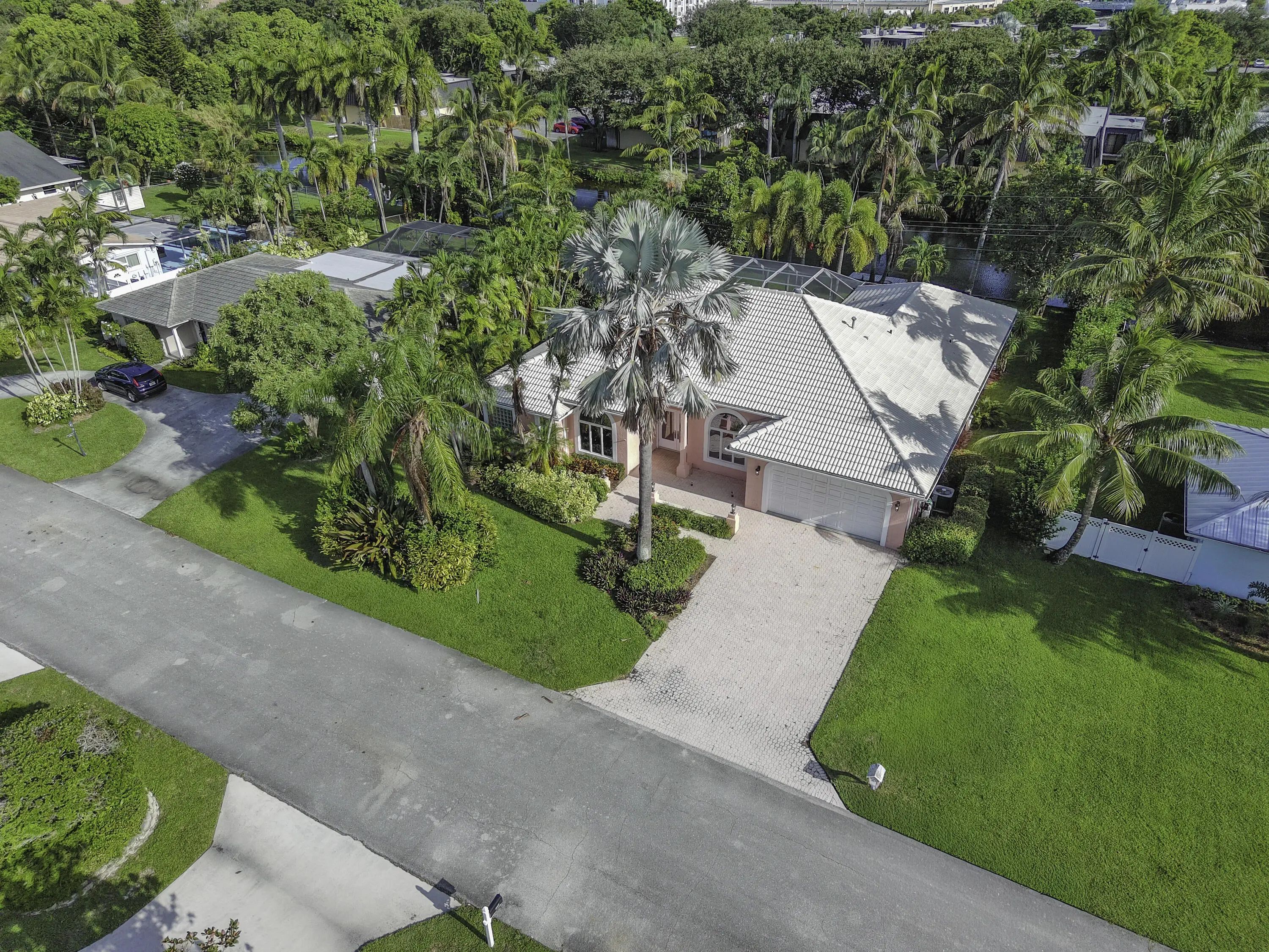 1870 Mediterranean Road W, Lake Clarke Shores, FL, 33406