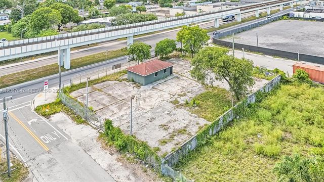 6801 Nw 27th Avenue, Miami