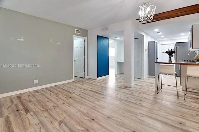 4 of 19 - 1450 Ne 170th Street #204, North Miami Beach, FL