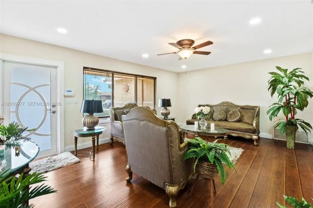 4 of 24 - 2251 Nw 87th Avenue, Pembroke Pines, FL