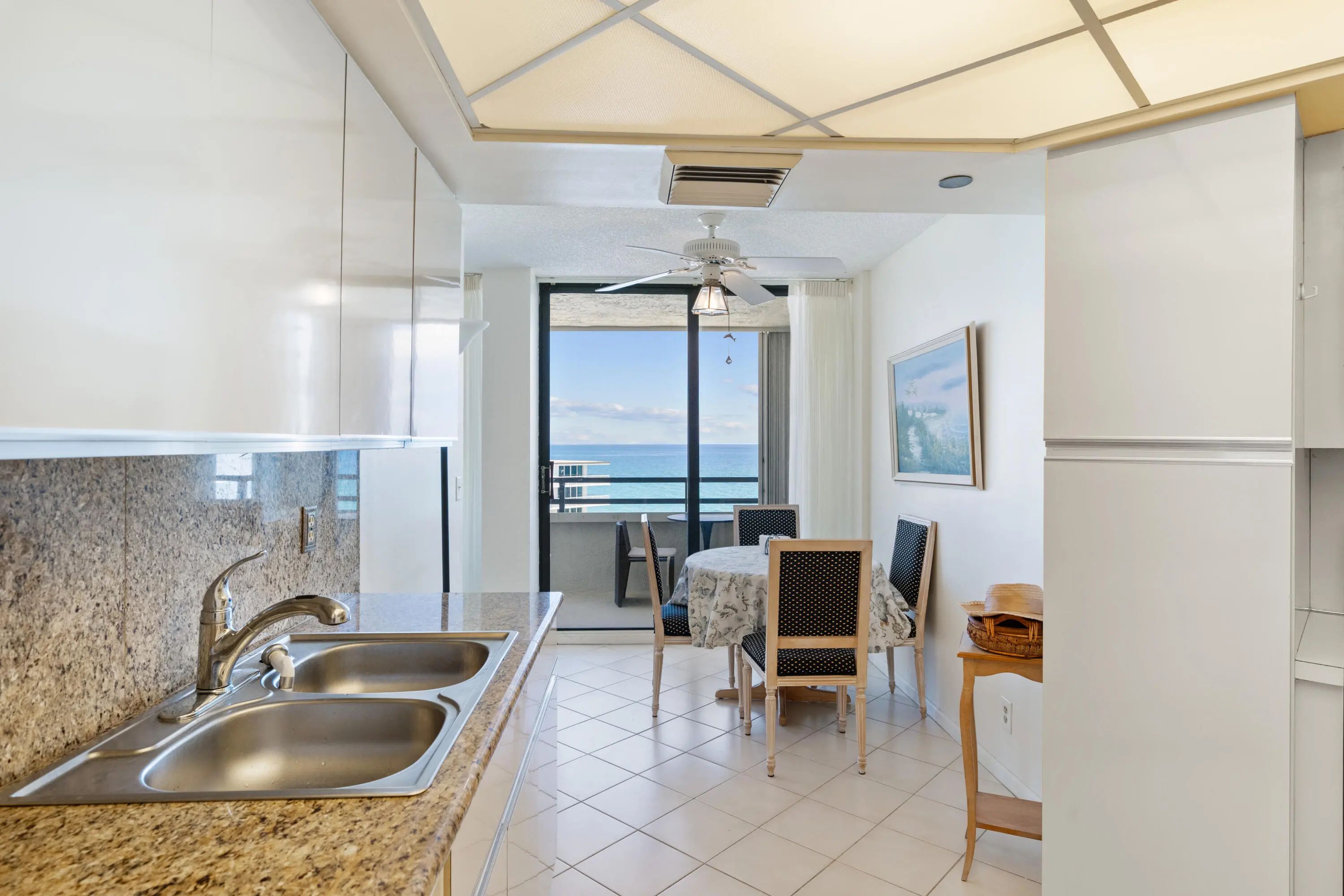 3560 S Ocean Boulevard #ph-6, South Palm Beach, FL, 33480