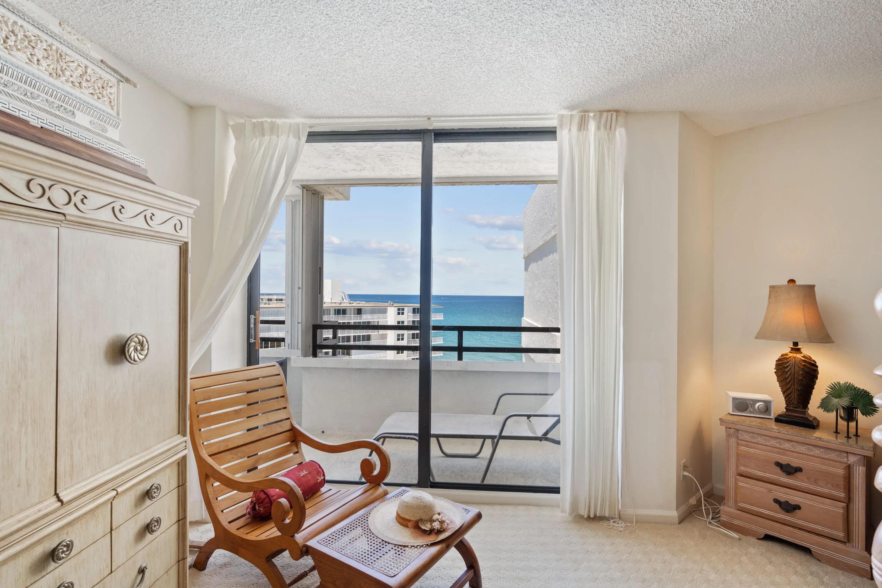 3560 S Ocean Boulevard #ph-6, South Palm Beach, FL, 33480