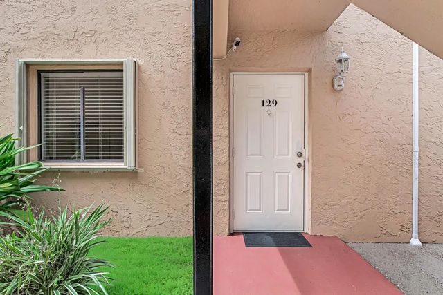 5 of 26 - 6043 10th Avenue N #129, Greenacres, FL