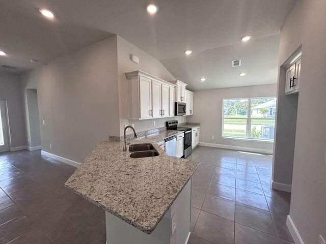 5 of 42 - 5747 Waterstone Boulevard, Fort Pierce, FL