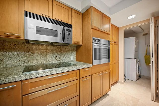 5 of 38 - 2901 S Bayshore Drive #6a, Coconut Grove, FL
