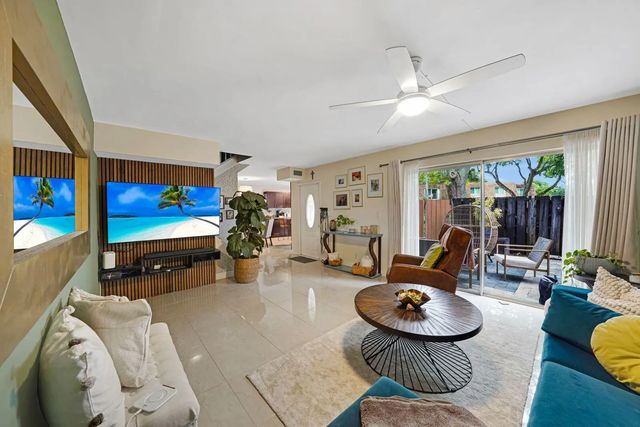4 of 42 - 8910 Sw 20th Place #a-23, Davie, FL