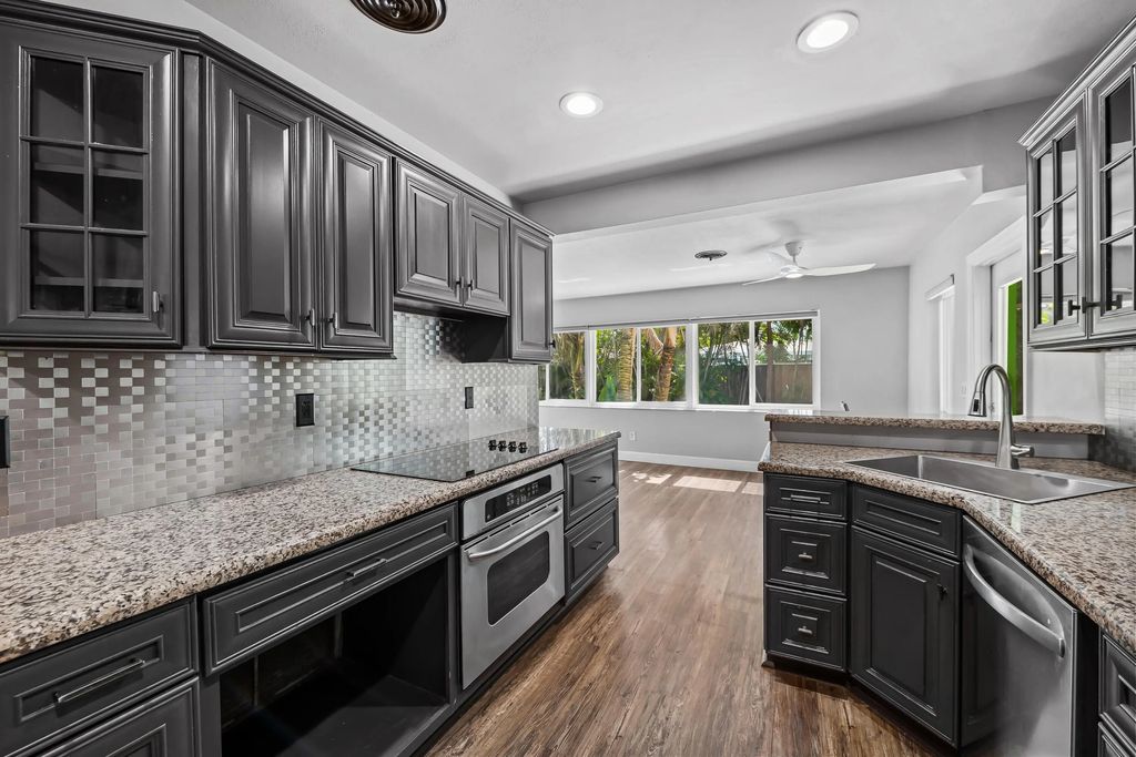 4860 Ne 6th Avenue, Oakland Park