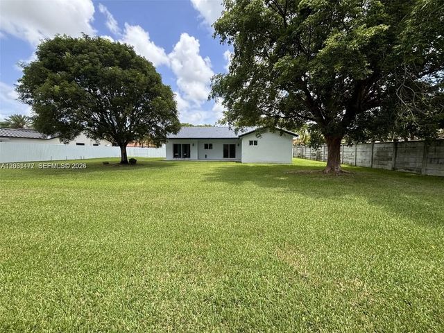 5 of 13 - 22262 Sw 127th Place, Miami, FL