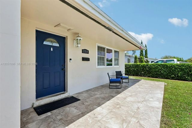 2 of 41 - 250 N 66th Avenue, Hollywood, FL