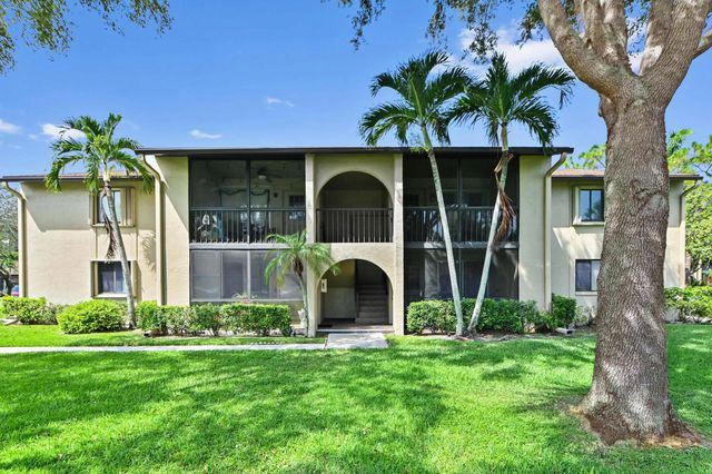 539 Shady Pine Way #c1, Greenacres