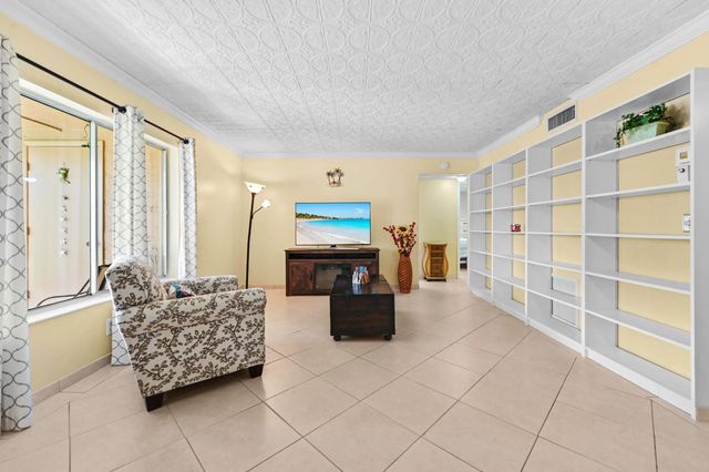 4 of 31 - 539 Shady Pine Way #c1, Greenacres, FL