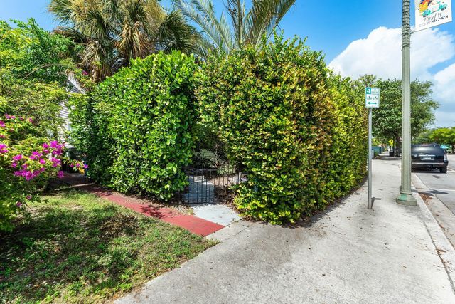 2 of 35 - 1309 Lucerne Avenue, Lake Worth Beach, FL