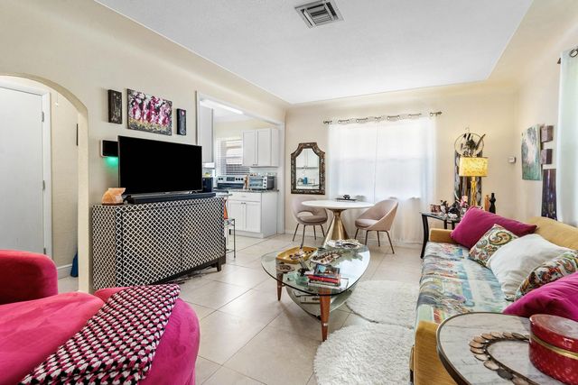 5 of 35 - 1309 Lucerne Avenue, Lake Worth Beach, FL