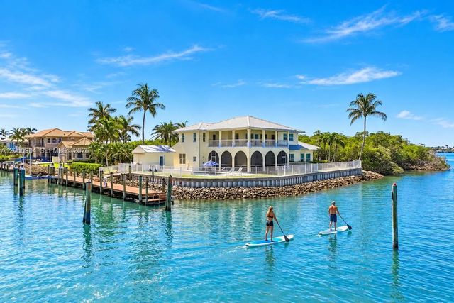 3 of 54 - 4105 Ne Rigels Cove Way, Hutchinson Island, FL