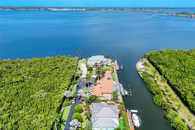 5 of 55 - 4105 Ne Rigels Cove Way, Hutchinson Island, FL