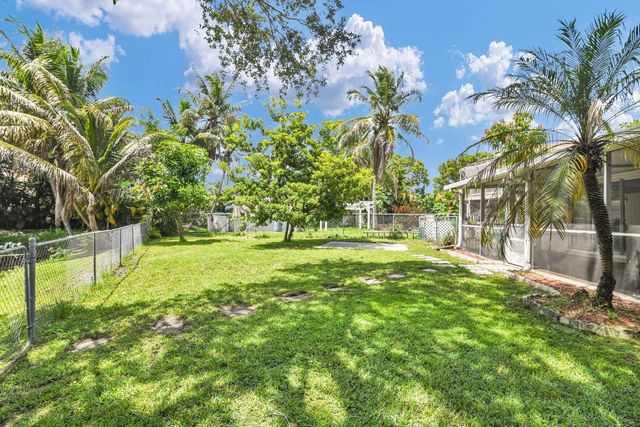 2 of 62 - 3930 Nw 79th Way, Davie, FL