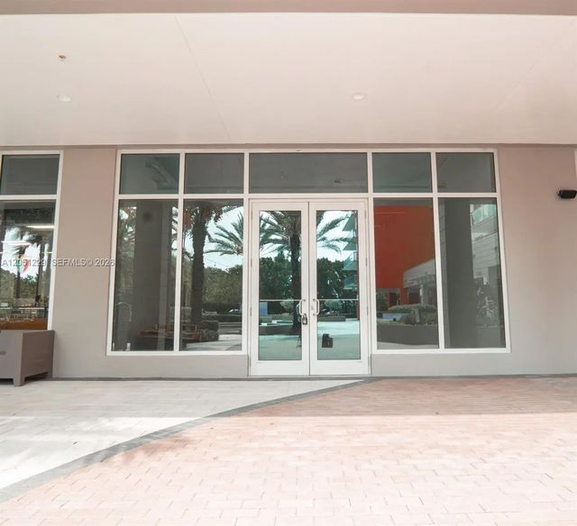 7885 Nw 107 Avenue #102, Doral