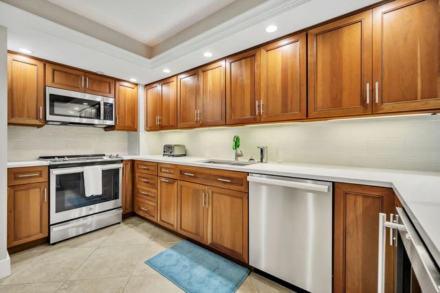 3 of 41 - 3200 Port Royale Drive N #902, Fort Lauderdale, FL