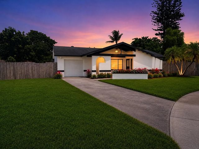 2 of 13 - 850 Sw 55th Way, Margate, FL