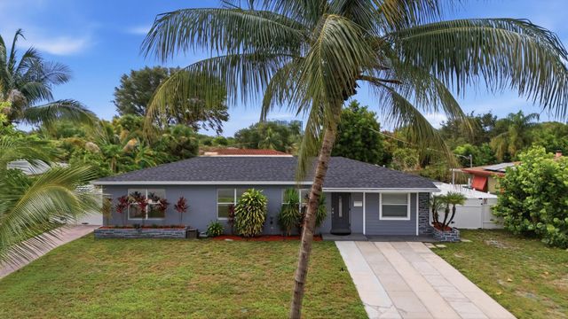 2 of 29 - 434 Australian Circle, Lake Park, FL