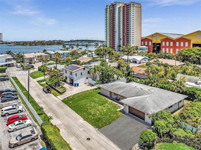 3 of 52 - 411 Wilma Circle, Riviera Beach, FL