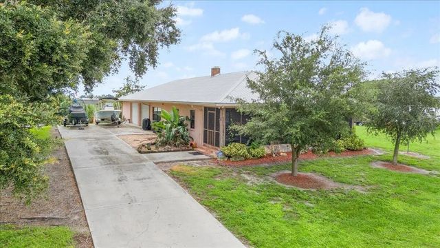 2 of 39 - 1121 River Road, Moore Haven, FL