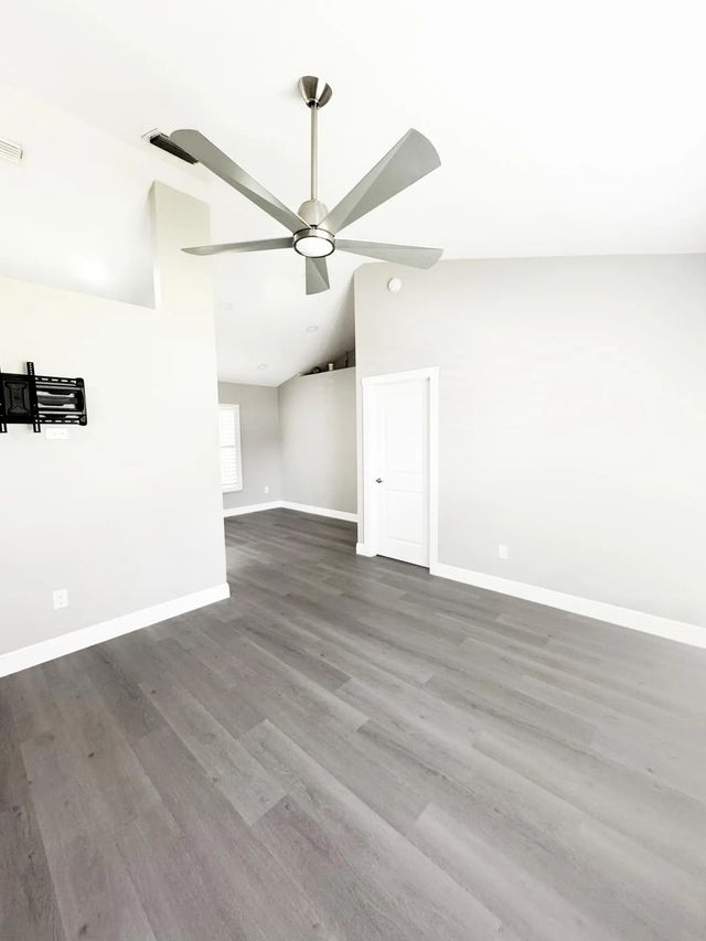 3 of 30 - 1497 Sw Wepaco Avenue, Port St. Lucie, FL