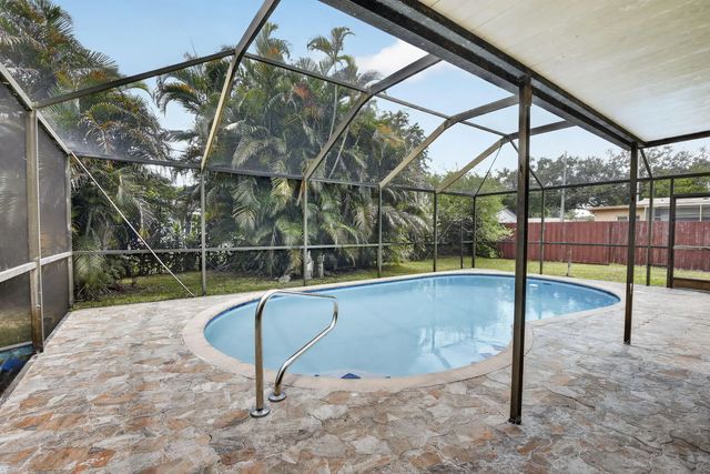 8968 Sw 52nd Place, Cooper City