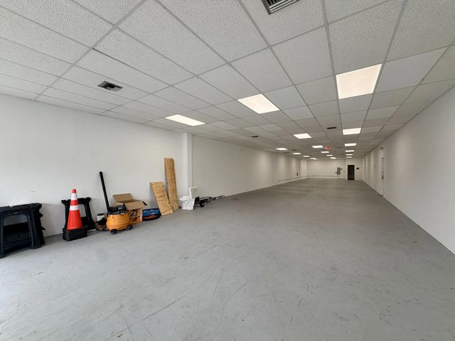 2 of 9 - 3863 Nw 19th Street #3863, Lauderdale Lakes, FL