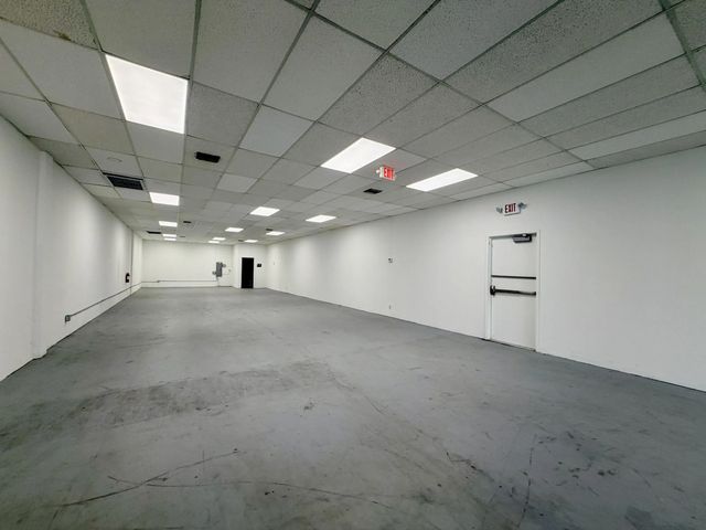 4 of 9 - 3863 Nw 19th Street #3863, Lauderdale Lakes, FL