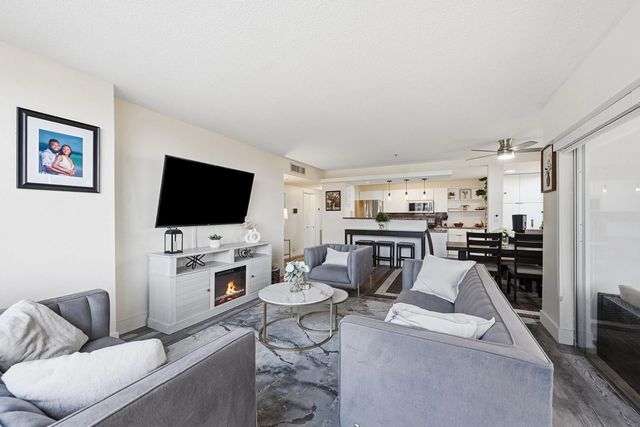 2 of 40 - 4400 Hillcrest Drive #719c, Hollywood, FL
