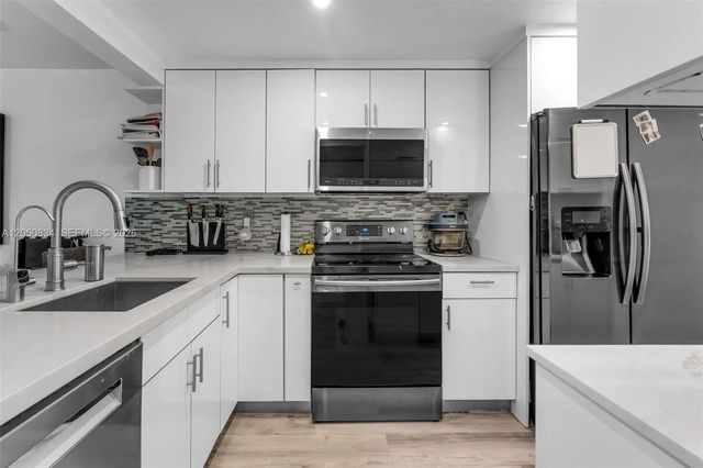 4 of 30 - 9958 Sw 88th Street #522-5, Miami, FL