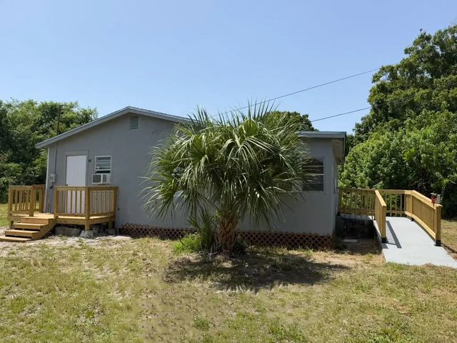 2 of 23 - 4250 29th Avenue, Vero Beach, FL
