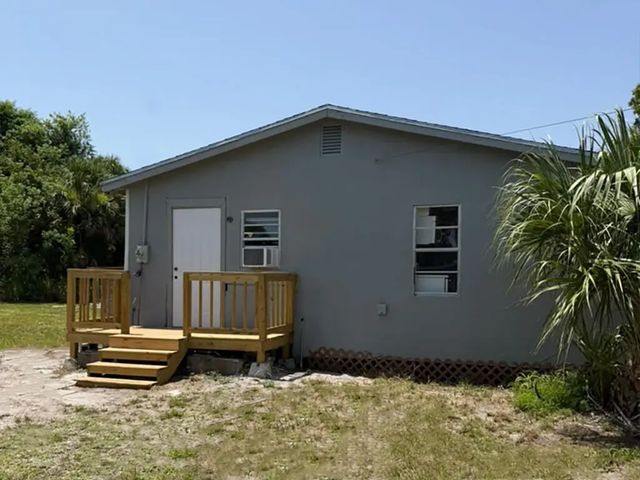 3 of 23 - 4250 29th Avenue, Vero Beach, FL