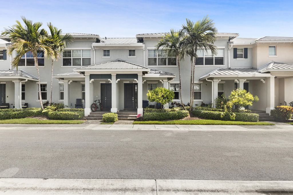 3964 Poinciana Lane, Hollywood
