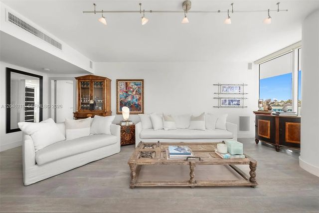 5 of 35 - 2127 Brickell Avenue #1006, Miami, FL