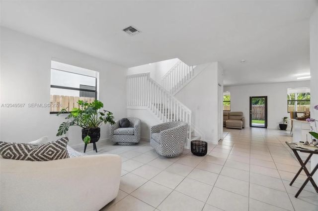 3 of 35 - 24242 Sw 119th Place, Homestead, FL