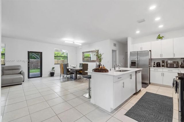 4 of 35 - 24242 Sw 119th Place, Homestead, FL