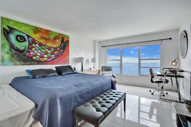 4 of 43 - 11111 Biscayne Boulevard #1915, Miami, FL