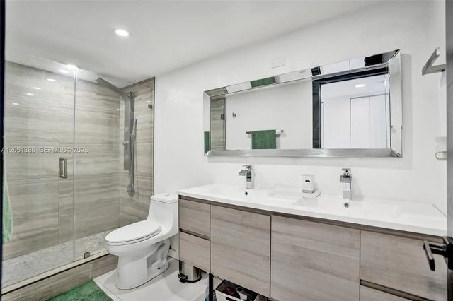 5 of 43 - 11111 Biscayne Boulevard #1915, Miami, FL